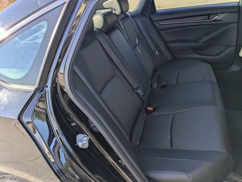 Used 2022 Honda Accord Sport image 25