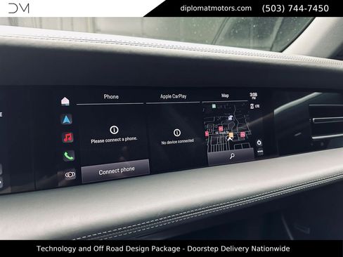 Used 2024 Porsche Taycan 4 Cross Turismo w/ Technology Package (P6F) image 38