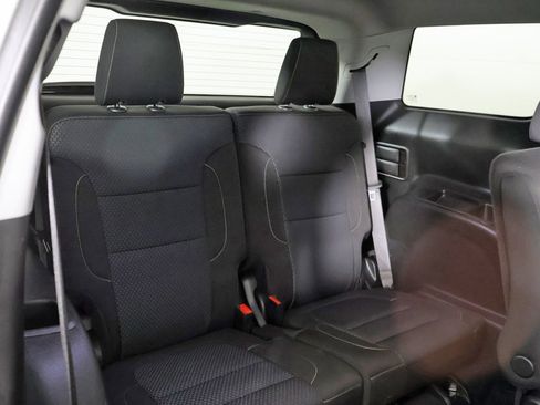 Used 2023 GMC Acadia SLE w/ Driver Convenience Package image 33