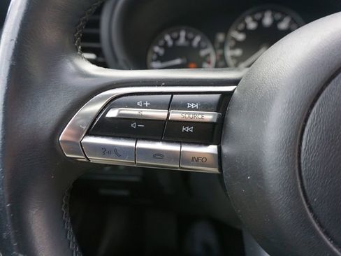 Used 2021 MAZDA MAZDA3 s image 8