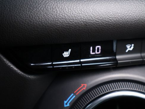 Used 2025 Chevrolet Blazer LT FWD image 5