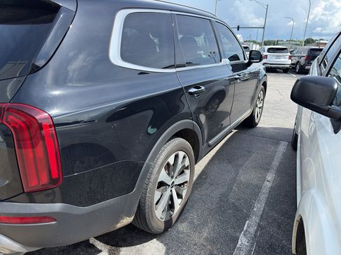 Used 2022 Kia Telluride S AWD/4WD image 4