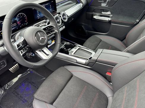 New 2026 Mercedes-Benz GLB 35 AMG 4MATIC image 4