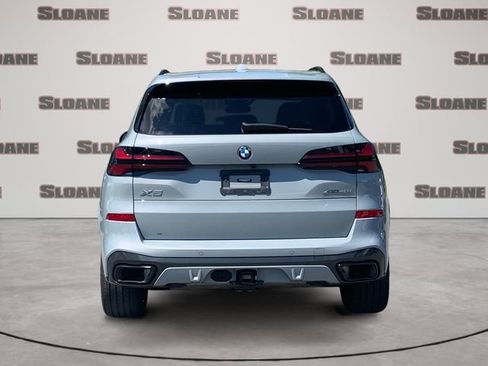 Certified 2024 BMW X5 xDrive40i w/ M Sport Package AWD/4WD image 4