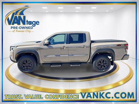 Used 2022 Nissan Frontier PRO-4X w/ Off-Road Protection Package AWD/4WD image 10