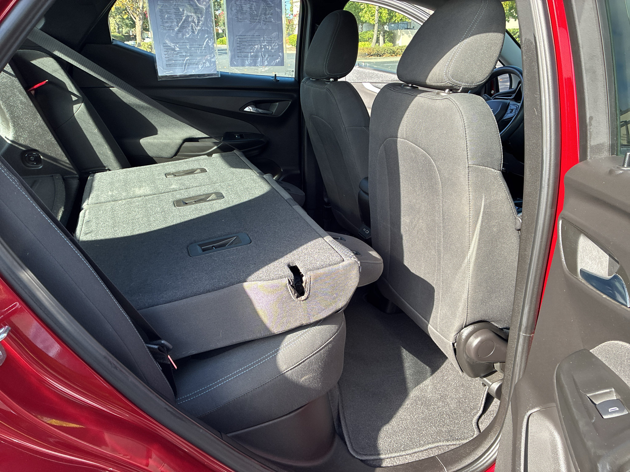 Used 2022 Chevrolet Bolt EUV LT FWD image 42