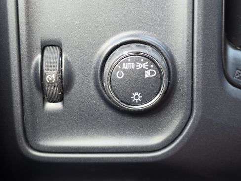 Used 2015 Chevrolet Silverado 1500 LS RWD image 11