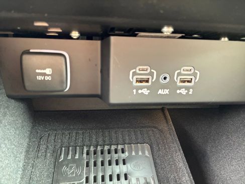 New 2026 Jeep Grand Wagoneer L Limited AWD/4WD image 6