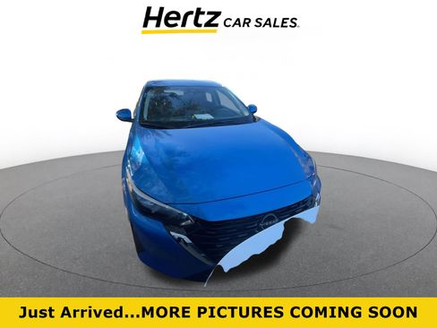 Used 2025 Nissan Sentra SV image 1