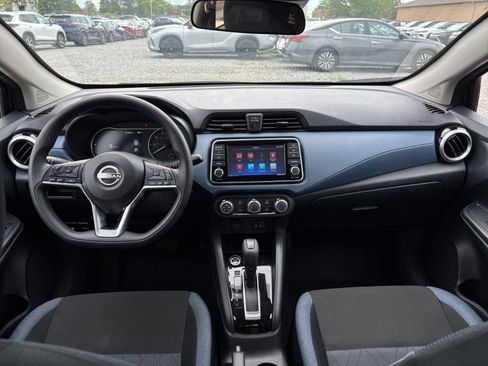 Used 2025 Nissan Versa SV FWD image 30