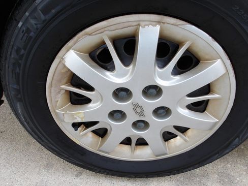 Used 2002 Chevrolet Impala w/ Preferred Equipment Group image 25