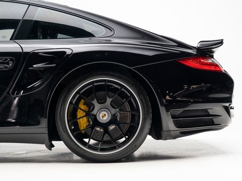 Used 2013 Porsche 911 Turbo S AWD/4WD image 60