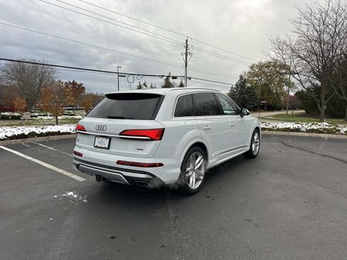 Used 2025 Audi Q7 3.0T Premium Plus w/ Premium Plus Package AWD/4WD image 7