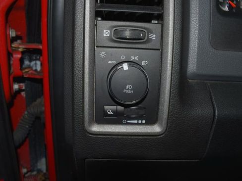 Used 2018 RAM 1500 Express w/ Express Value Package image 15