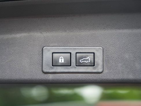 Used 2023 Subaru Ascent Limited image 11