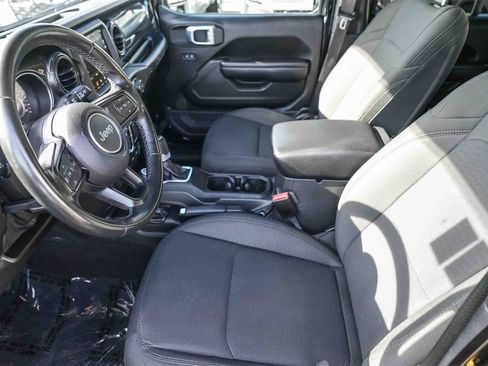 Used 2021 Jeep Wrangler Unlimited Sport image 17