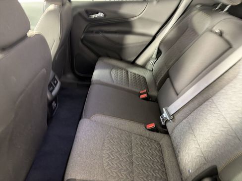 Used 2022 Chevrolet Equinox LT FWD image 22