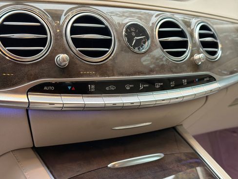 Used 2020 Mercedes-Benz S 560 Sedan image 17