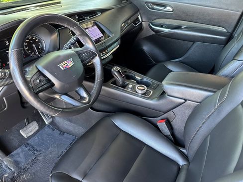 Used 2019 Cadillac XT4 Sport w/ Driver Awareness Package image 9