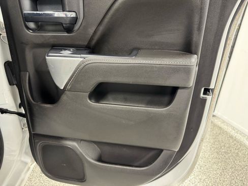 Used 2017 Chevrolet Silverado 1500 LT w/ All Star Edition AWD/4WD image 8