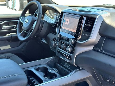 Used 2025 RAM 1500 Big Horn AWD/4WD image 5