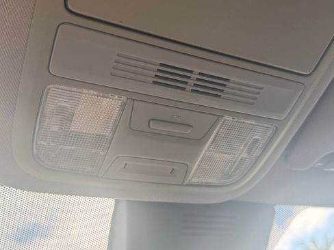 Used 2020 Honda Accord LX image 38