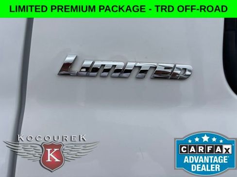 Used 2019 Toyota Tundra Limited w/ Limited Premium Package AWD/4WD image 3