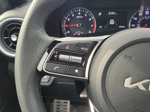 Used 2024 Kia Forte GT-Line w/ GT-Line Premium Package image 15