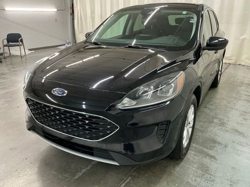 Used 2021 Ford Escape SE w/ Cold Weather Package AWD/4WD image 8
