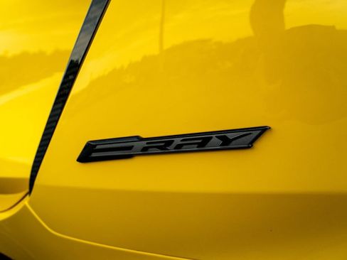 Used 2025 Chevrolet Corvette E-Ray AWD/4WD image 17