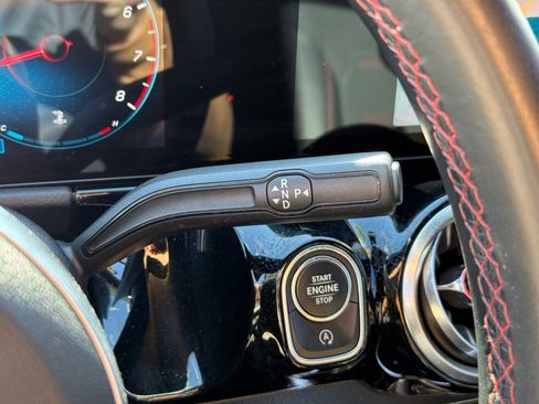 Certified 2022 Mercedes-Benz GLA 250 4MATIC image 30