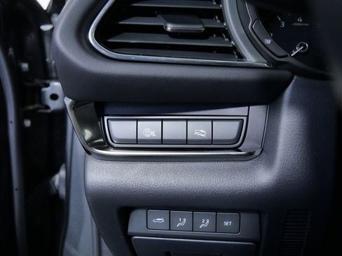 Used 2025 MAZDA CX-30 AWD 2.5 S w/ Premium Package image 22