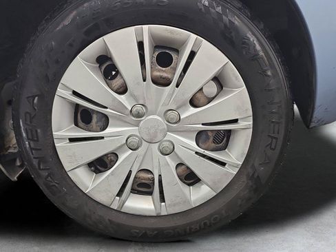 Used 2014 Toyota Yaris LE FWD image 26