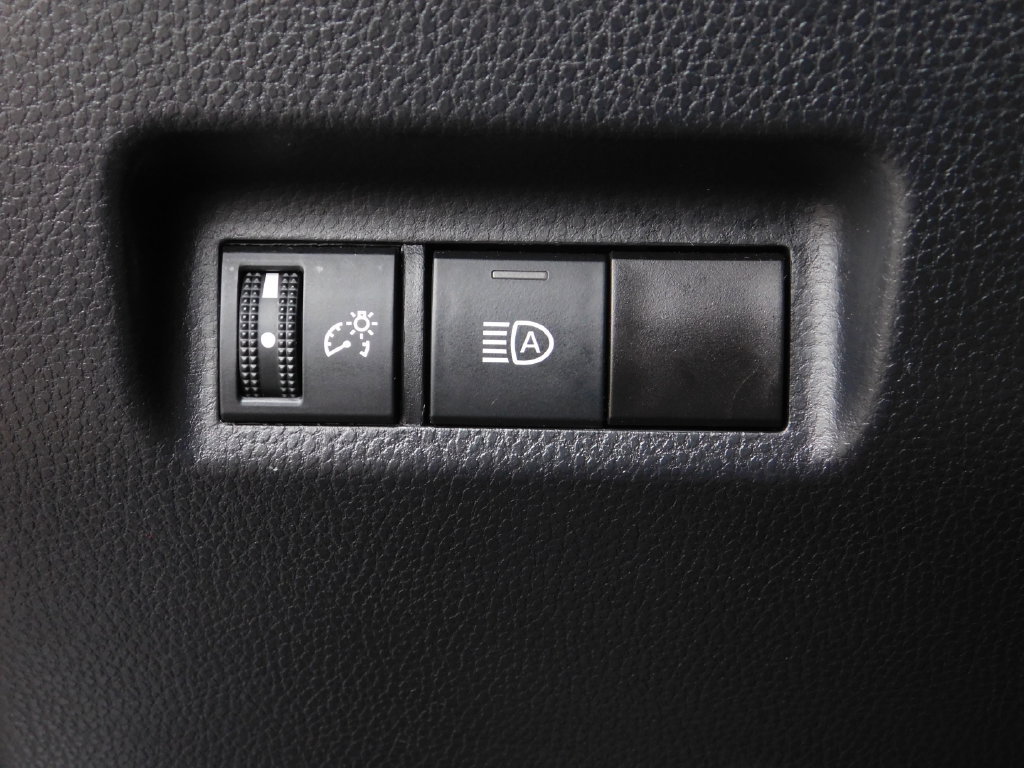 Used 2022 Toyota RAV4 XLE AWD/4WD image 31