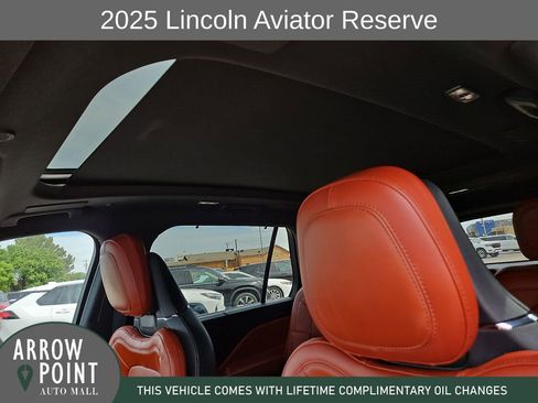 Used 2025 Lincoln Aviator Reserve w/ Luxury Package AWD/4WD image 22