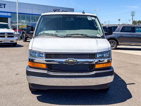 New 2025 Chevrolet Express 3500 w/ Driver Convenience Package RWD image 6
