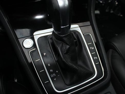 Used 2016 Volkswagen Golf SEL w/ Lighting Package (SEL) image 15