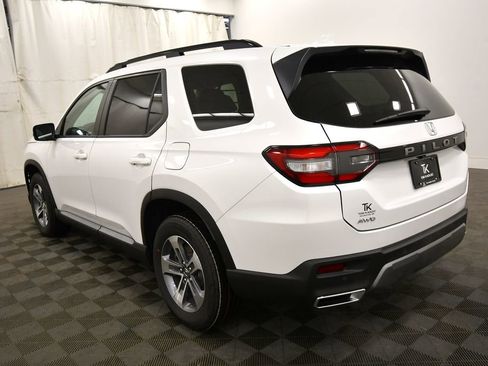 New 2026 Honda Pilot EX-L image 5
