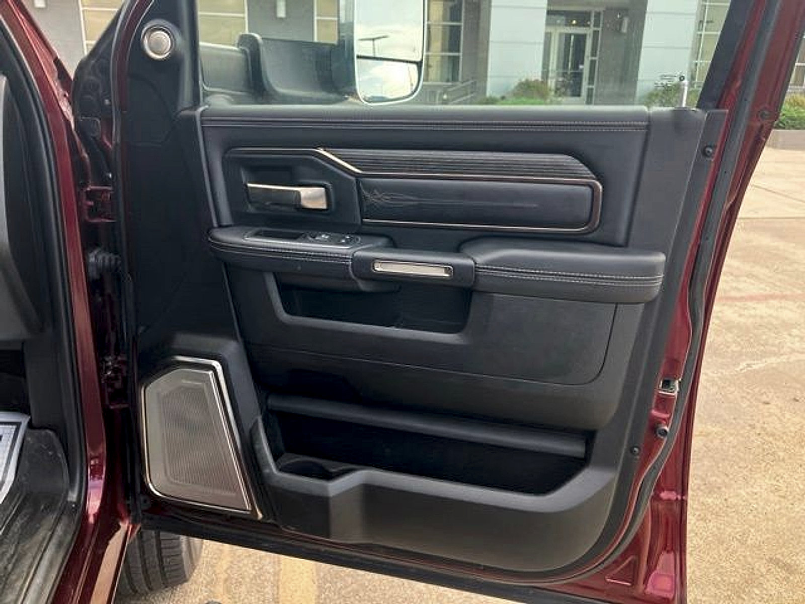 Used 2021 RAM 2500 Limited AWD/4WD image 16