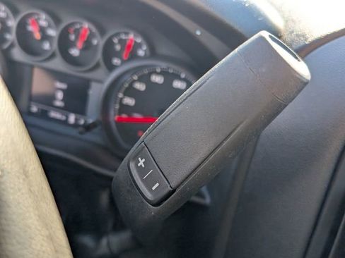 Used 2022 Chevrolet Silverado 1500 Custom image 32