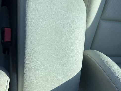 Used 2007 Mercedes-Benz C 230 Sedan image 33