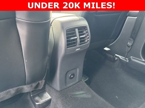 Used 2025 Ford Escape ST-Line image 27