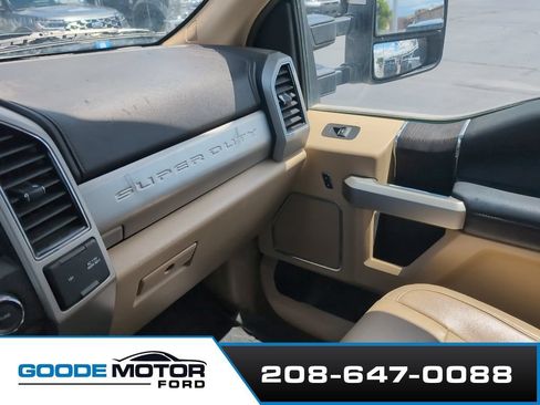 Used 2021 Ford F350 Lariat w/ Lariat Ultimate Package AWD/4WD image 13