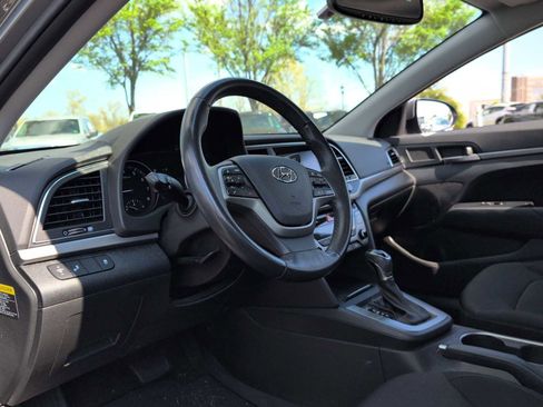 Used 2018 Hyundai Elantra Value Edition FWD image 10