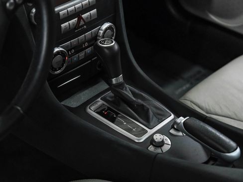 Used 2005 Mercedes-Benz SLK 350 image 24