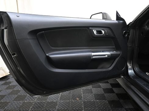 Used 2016 Ford Mustang Convertible w/ Equipment Group 051A RWD image 17