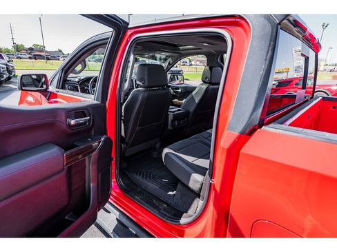 Used 2021 Chevrolet Silverado 1500 LT Trail Boss w/ Convenience Package II image 24