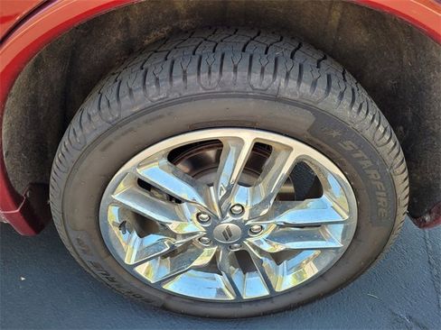 Used 2022 Dodge Durango GT image 25