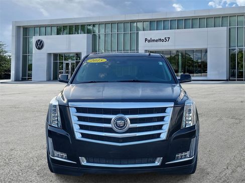 Used 2015 Cadillac Escalade Premium image 2