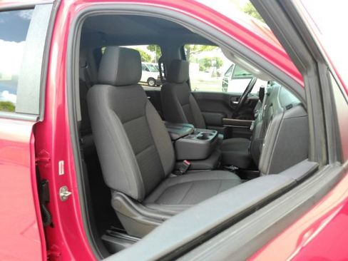 Used 2019 Chevrolet Silverado 1500 LT w/ Texas Edition image 19